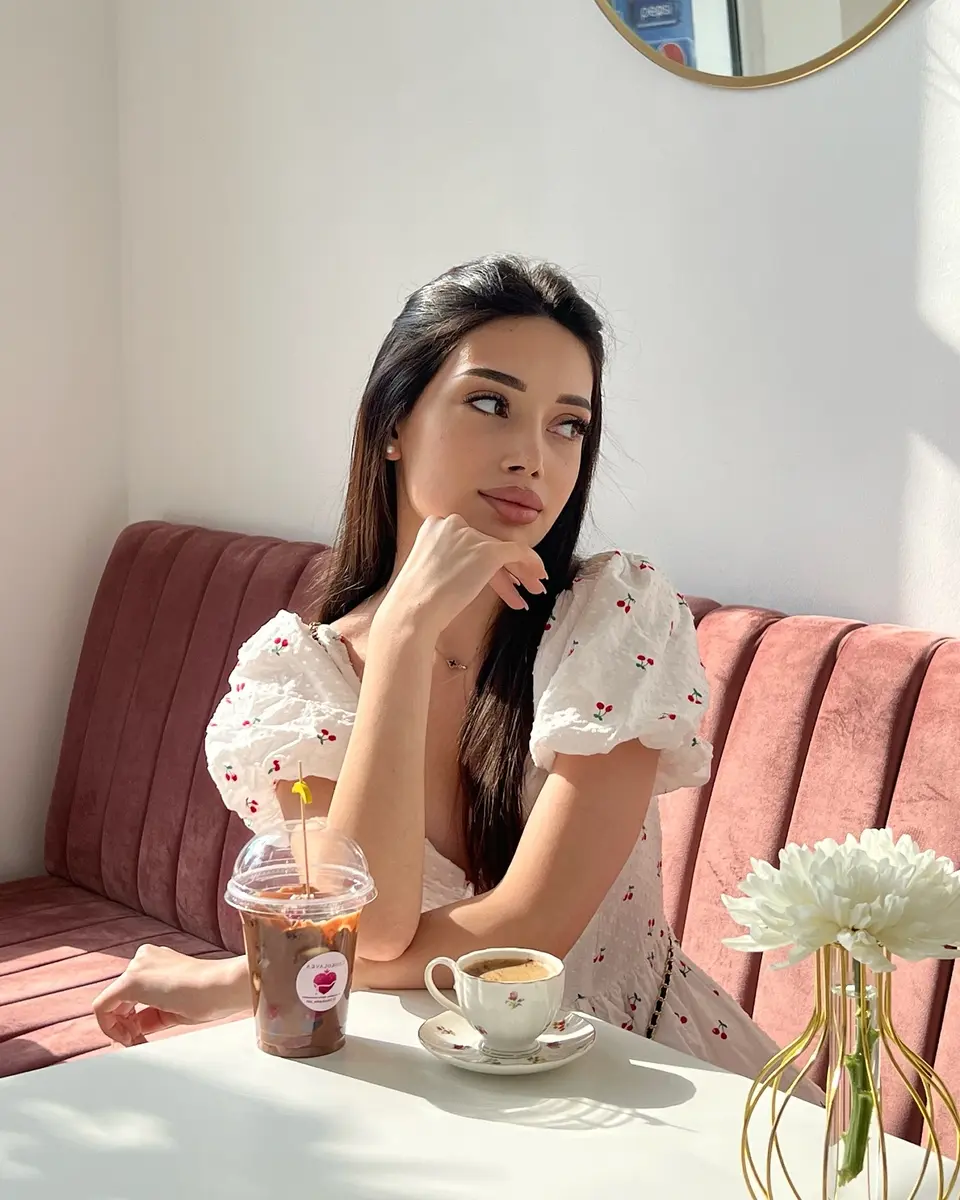 Аделина эскорт в городе Питер