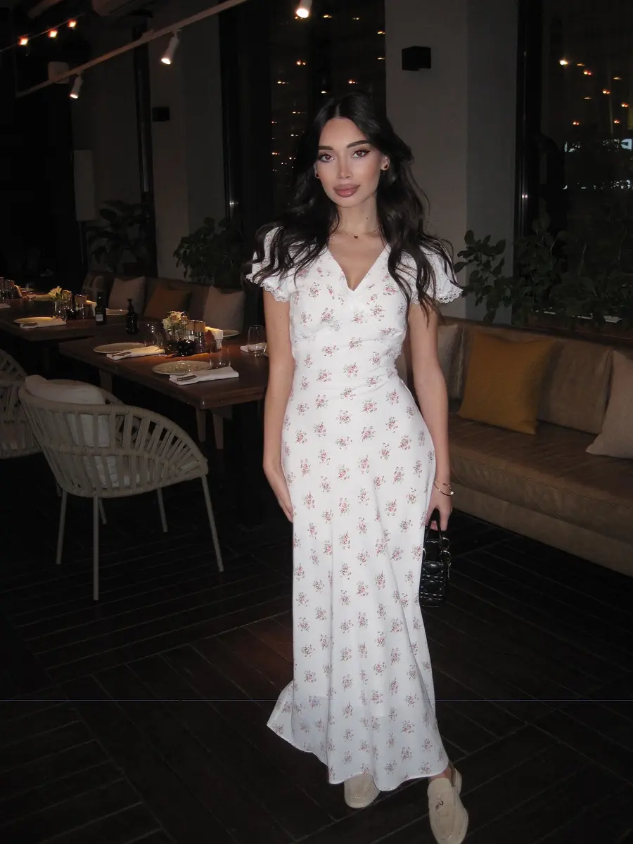 Аделина эскорт в городе Питер