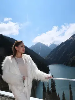 Акнур эскорт в городе Питер