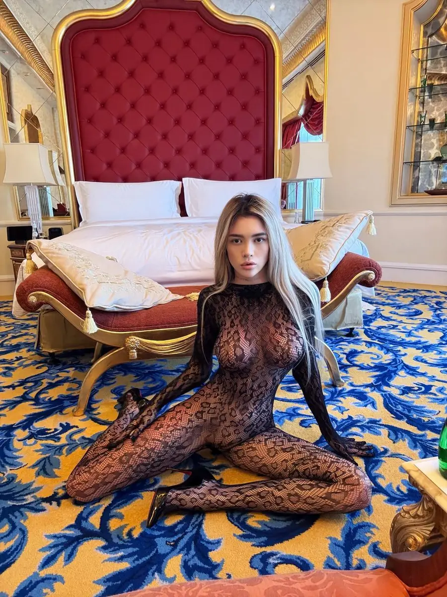 Амели эскорт в городе Питер