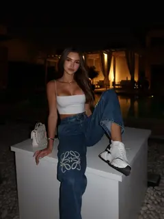 Шарлотта эскорт в городе Питер