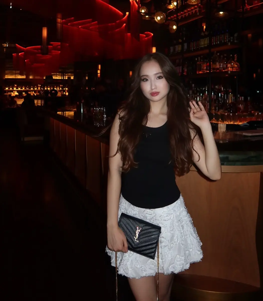 Кларенса эскорт в городе Питер