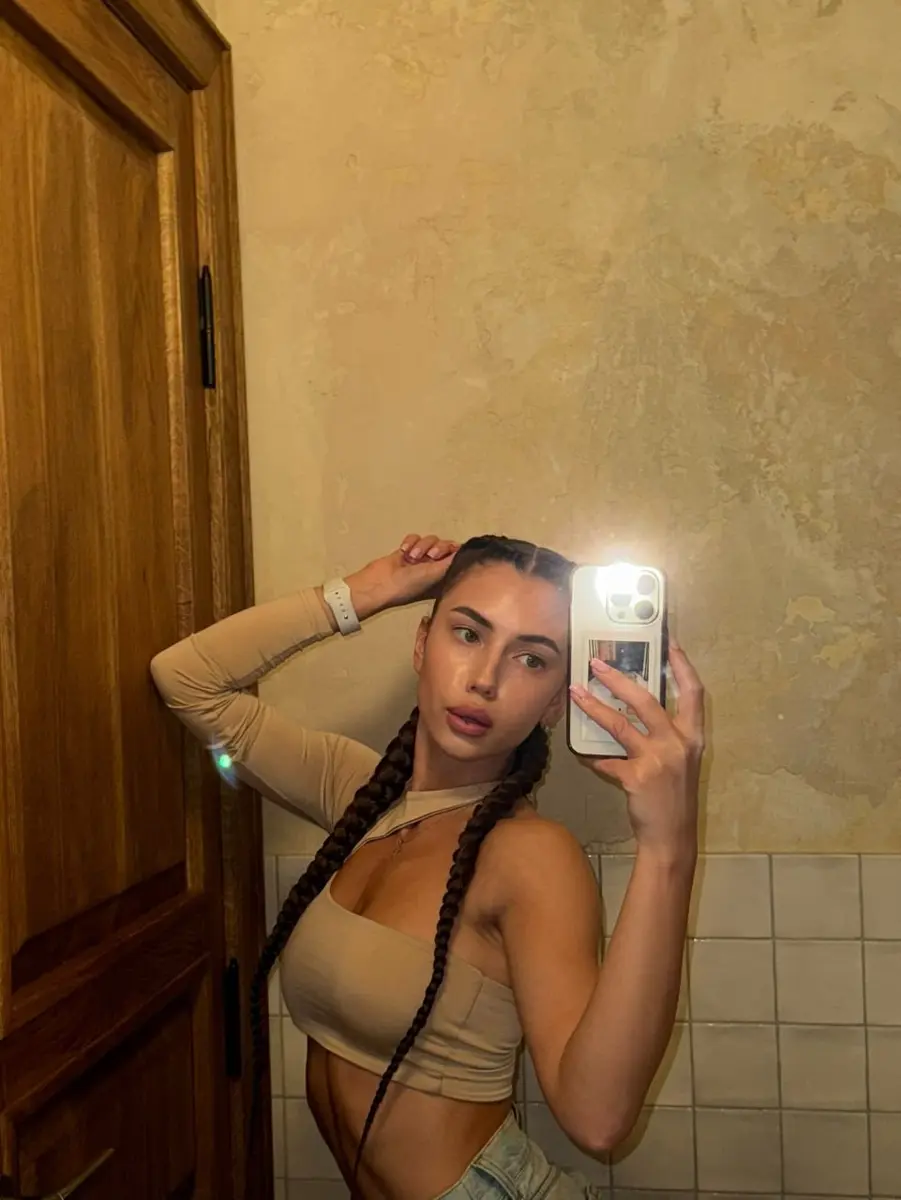 Элиза эскорт в городе Питер