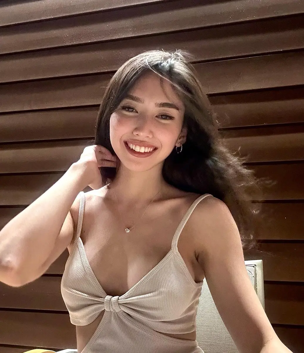 Эльвина эскорт в городе Питер