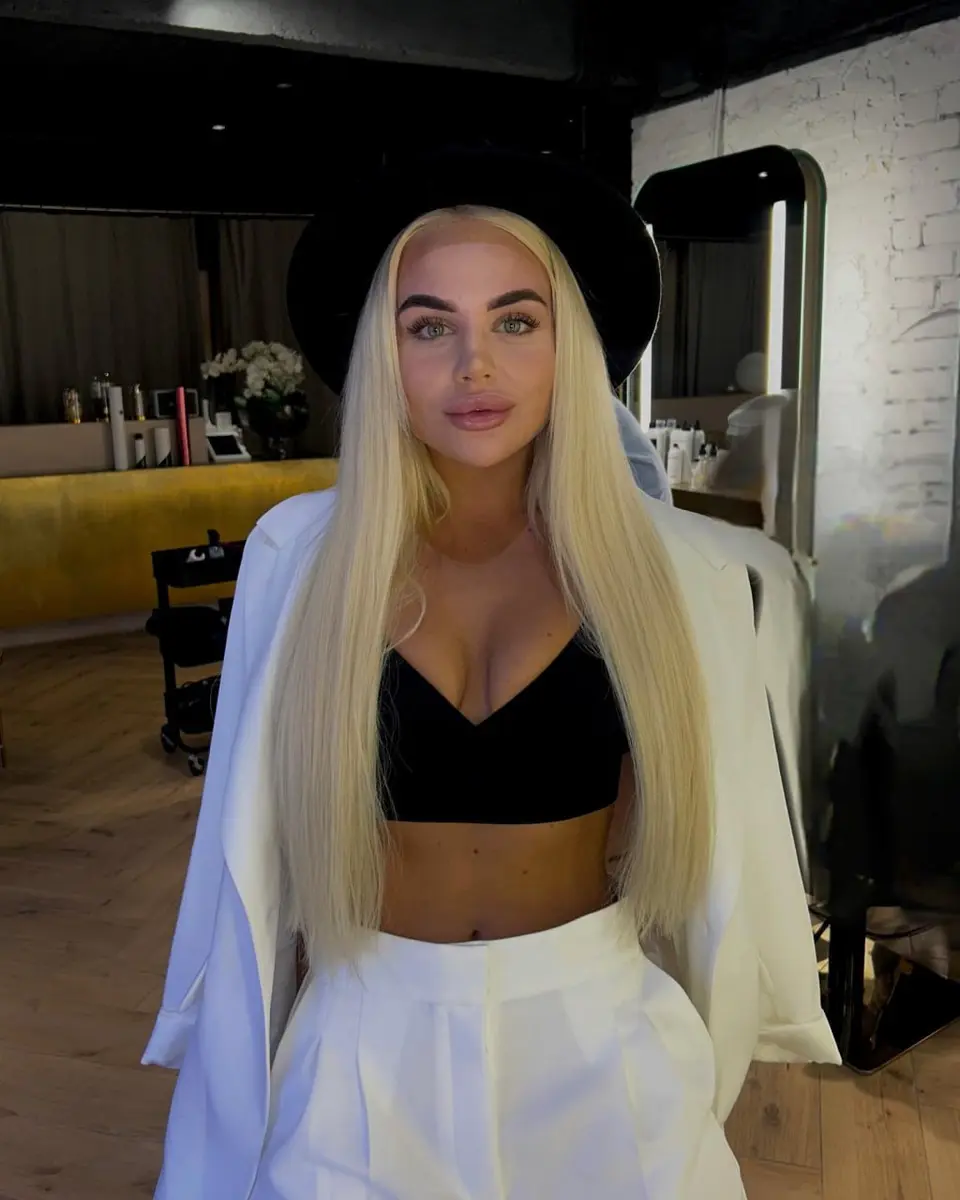 Эмилия эскорт в городе Питер