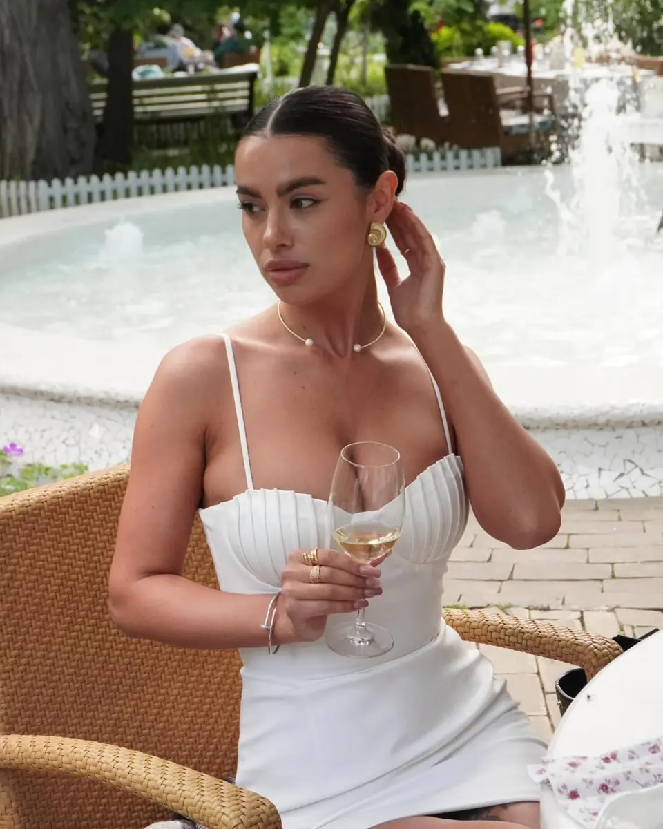 Эмили эскорт в городе Питер