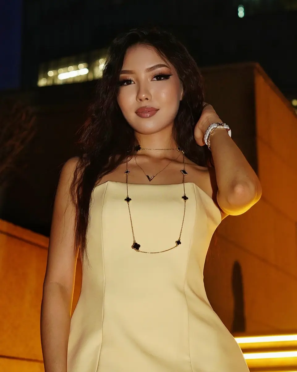 Джульетта эскорт в городе Питер