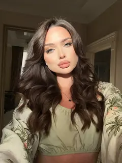 Лейла эскорт в городе Питер