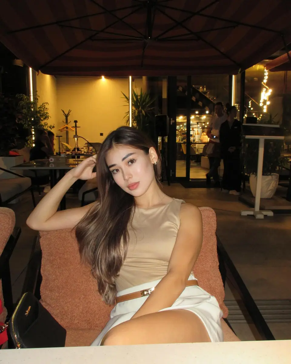 Лейла эскорт в городе Питер