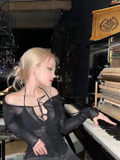 Ливия эскорт в городе Питер