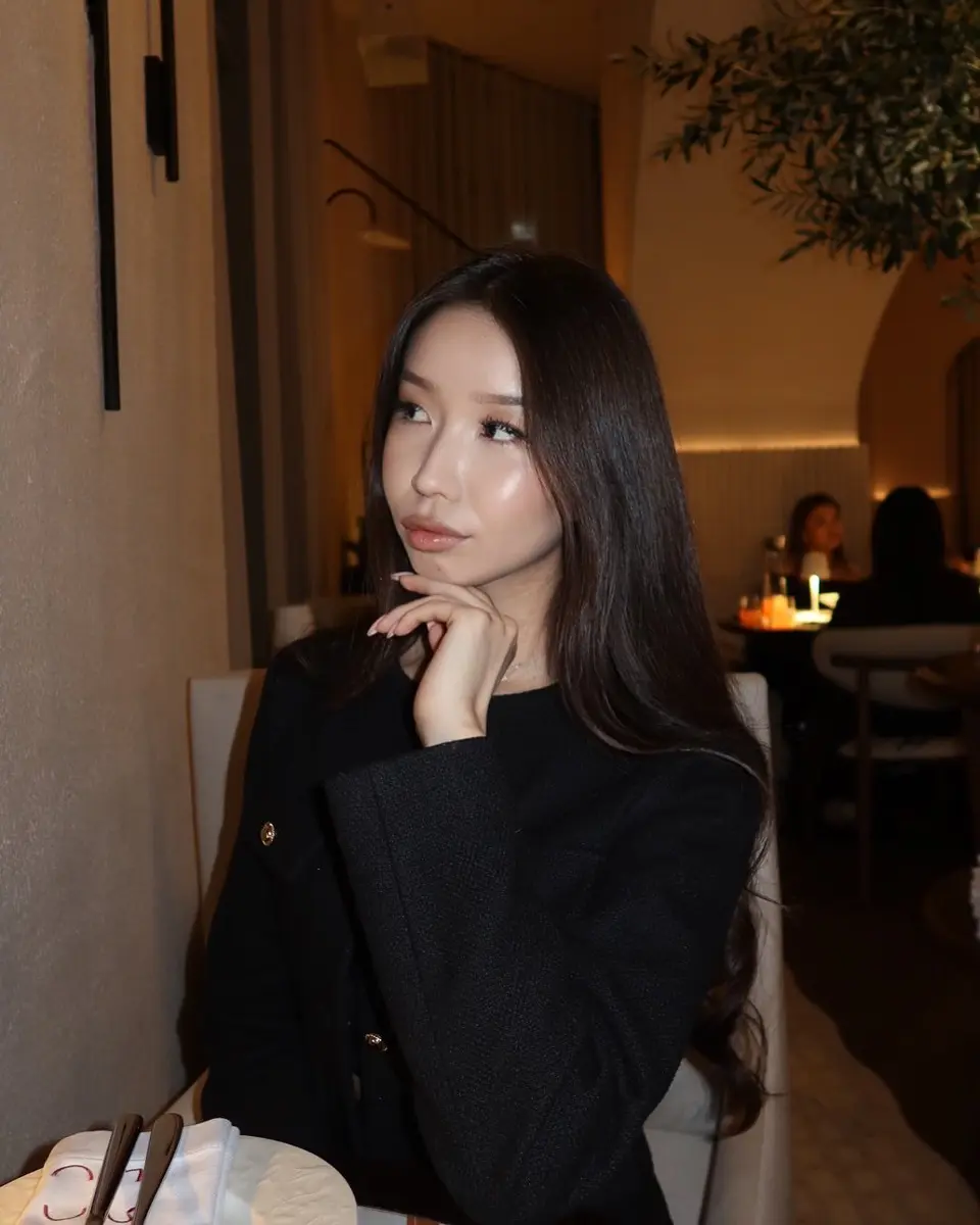 Лисандра эскорт в городе Питер