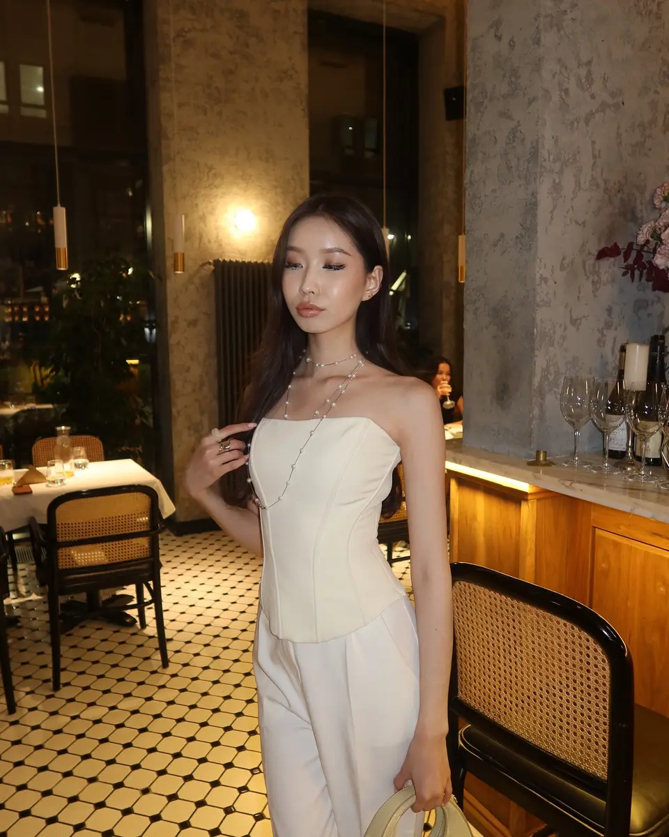 Лисандра эскорт в городе Питер