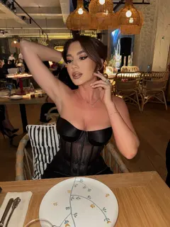 Малика эскорт в городе Питер