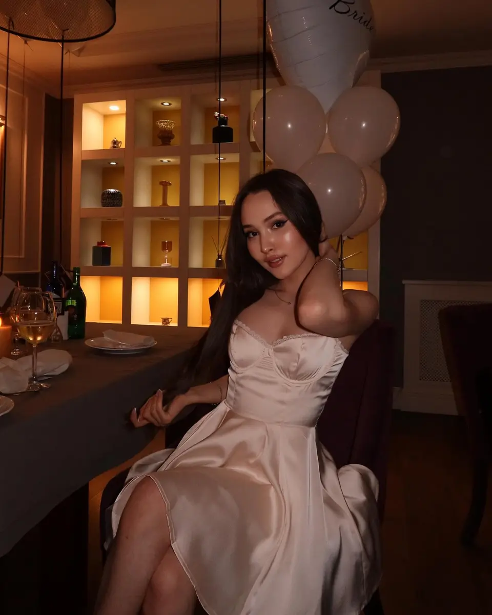 Мелисанда эскорт в городе Питер