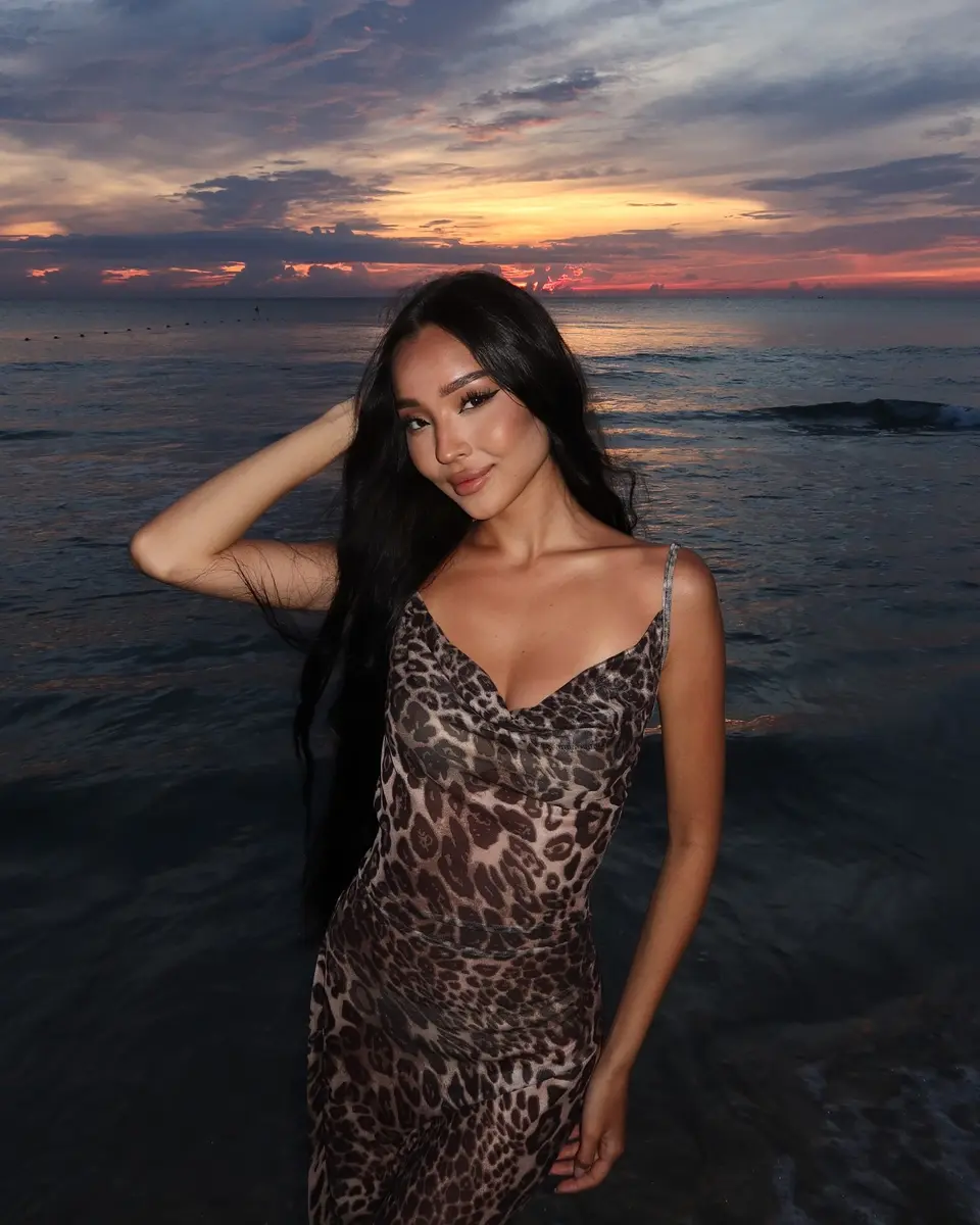 Наоми эскорт в городе Питер