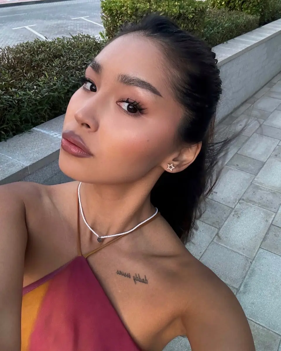 Паолина эскорт в городе Питер