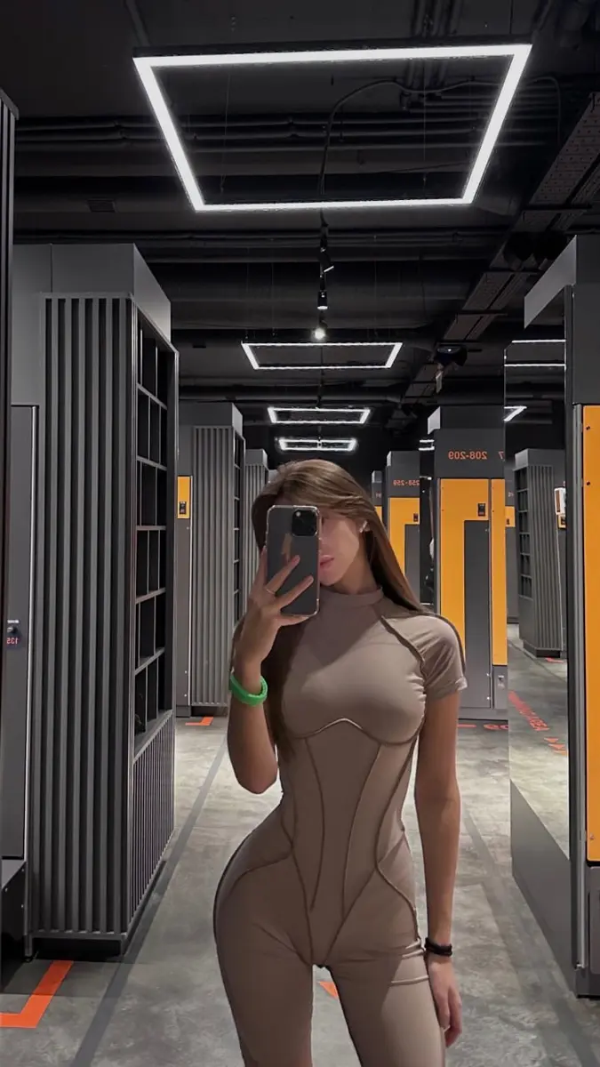 Рената эскорт в городе Питер