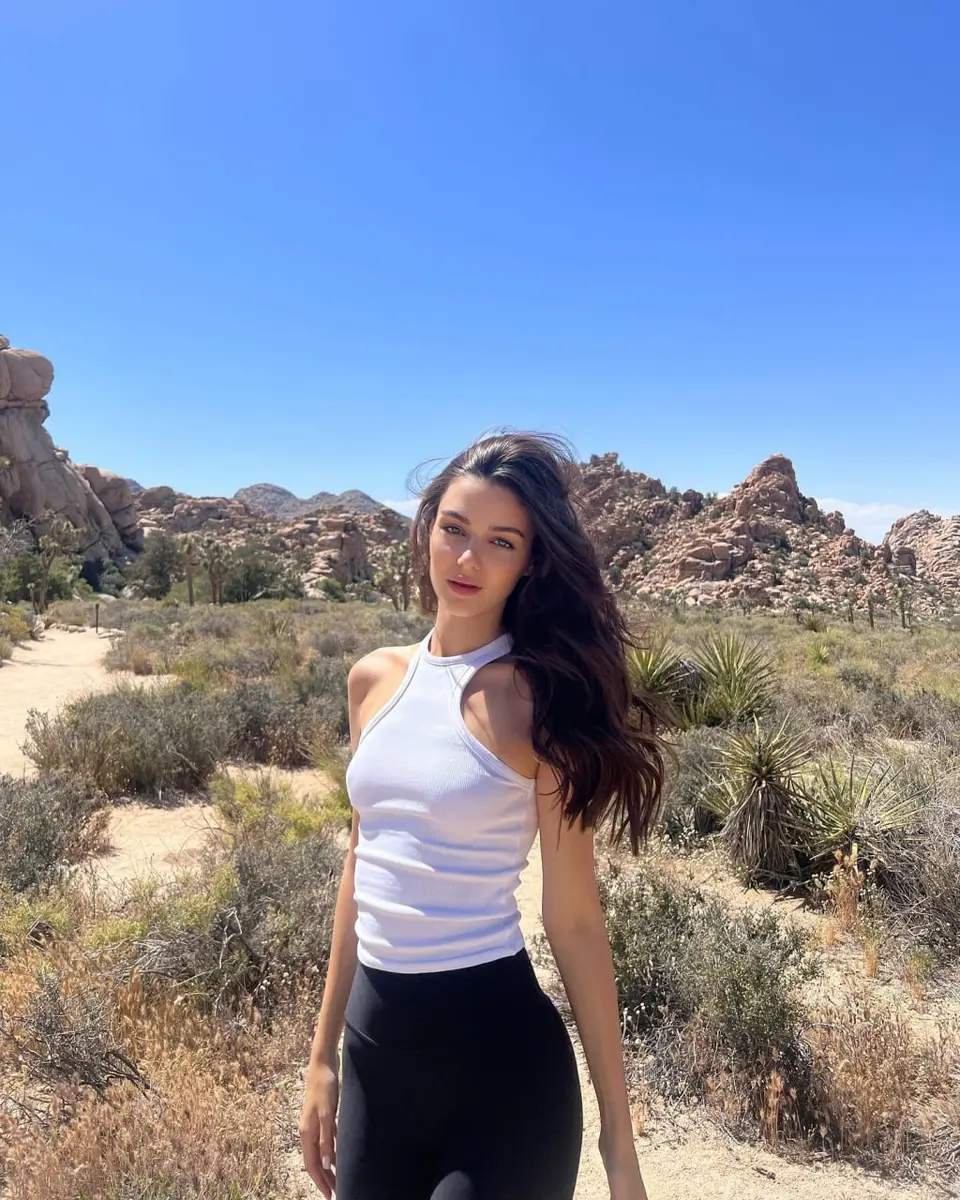 Ромина эскорт в городе Питер