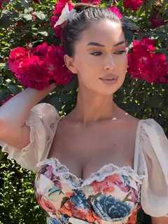 Розали эскорт в городе Питер