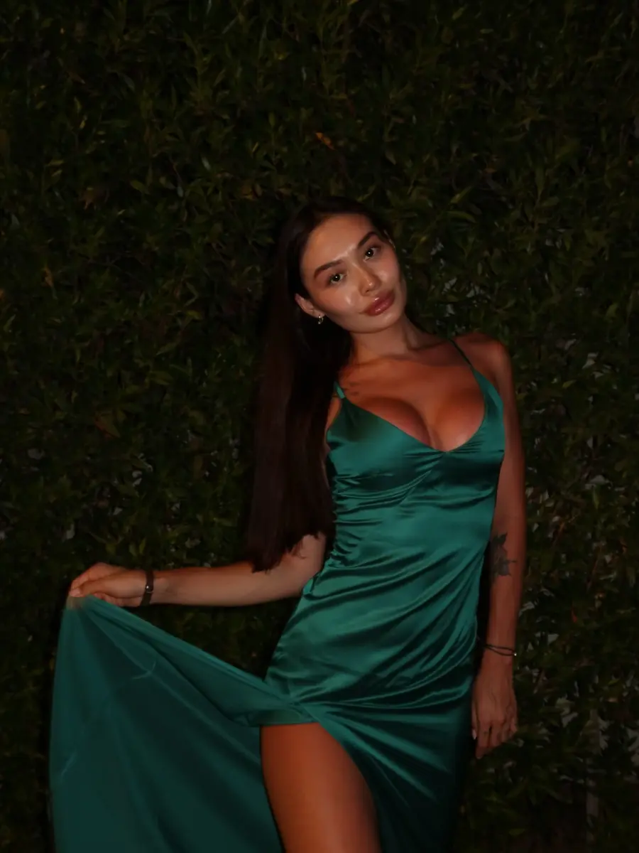 Селена эскорт в городе Питер