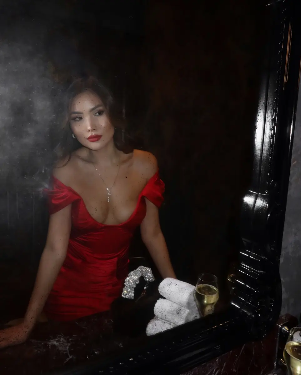 Шолпан эскорт в городе Питер