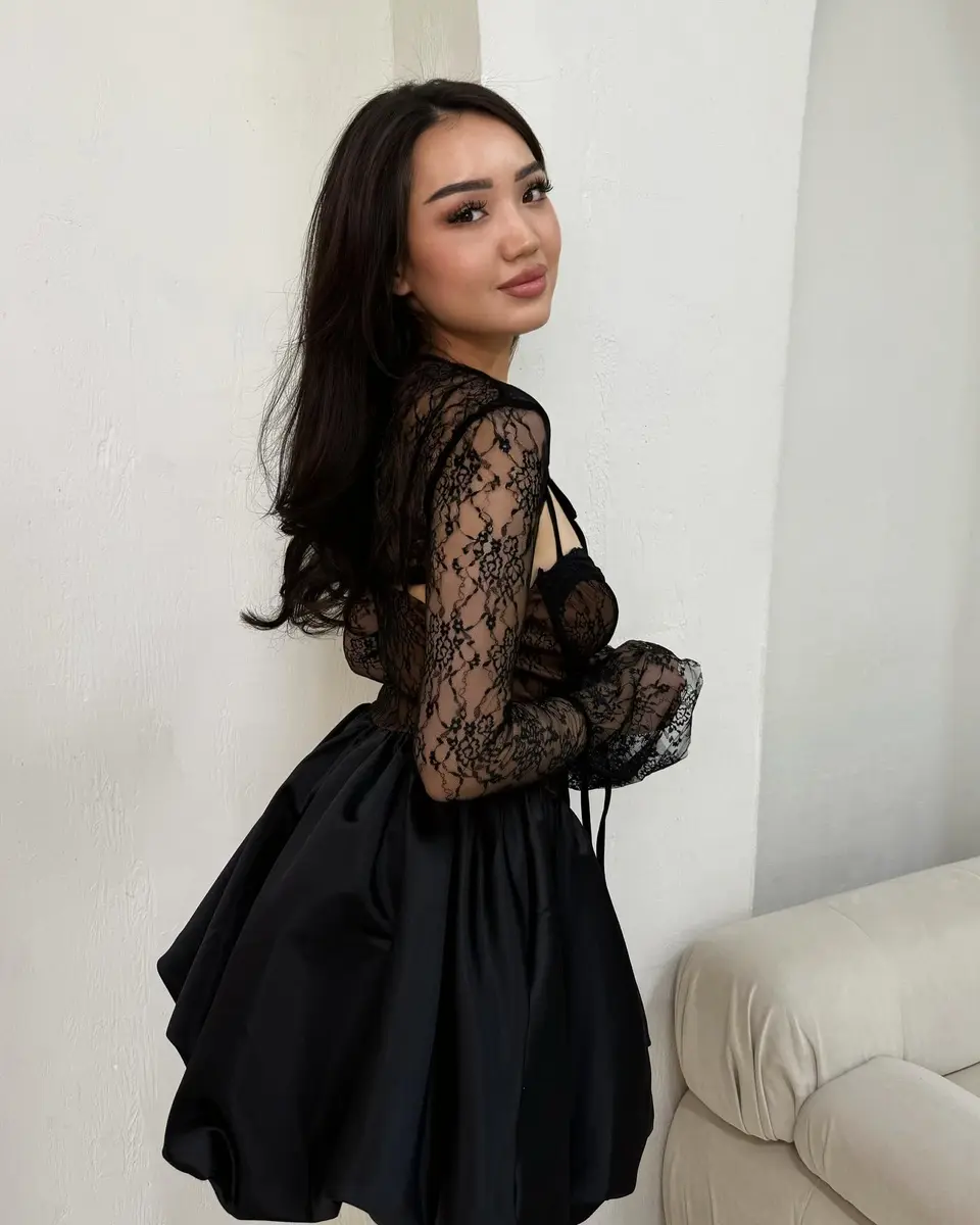 Сора эскорт в городе Питер