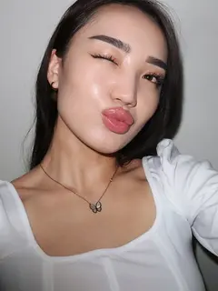 Сора эскорт в городе Питер