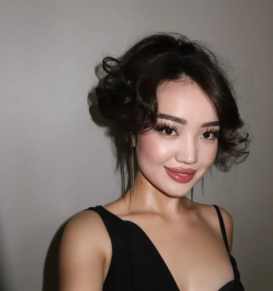 Сора эскорт в городе Питер