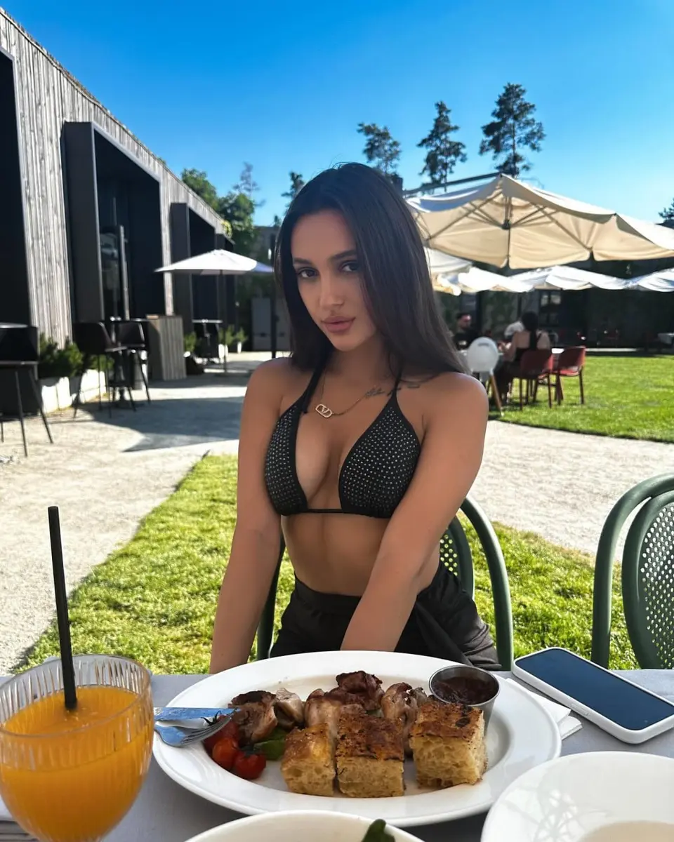 Татьяна эскорт в городе Питер