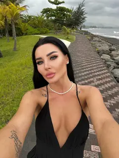 Виктория эскорт в городе Питер