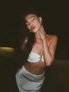 Юми эскорт в городе Питер