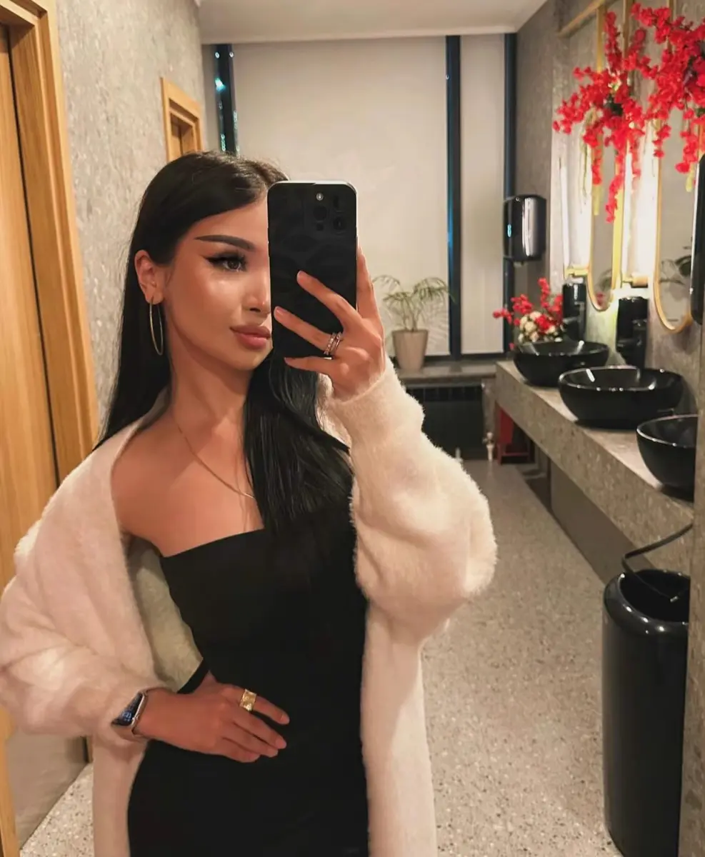 Юна эскорт в городе Питер